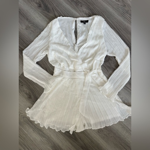 Embrace Your Beauty Ivory Pleated Long Sleeve Skort Romper - Picture 1 of 12
